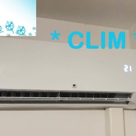 Tout Confort ! Climatisation, Centre-Ville, Parking, Terrasse, Wifi, Netflix 卡尔卡松 外观 照片